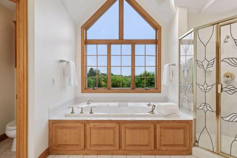 10 Apple Orchard Court Dellwood MN 55110