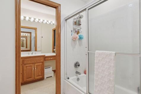 10 Apple Orchard Court Dellwood MN 55110