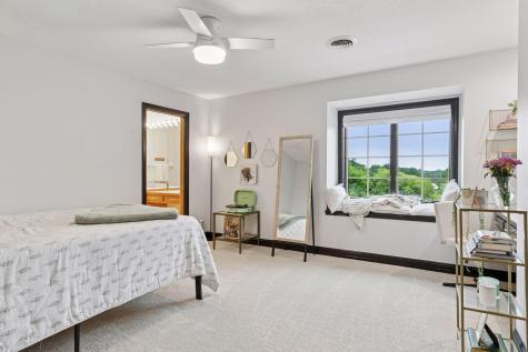 10 Apple Orchard Court Dellwood MN 55110
