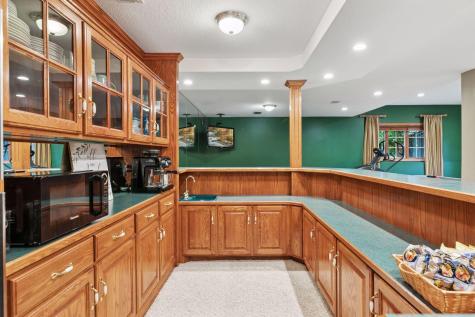 10 Apple Orchard Court Dellwood MN 55110