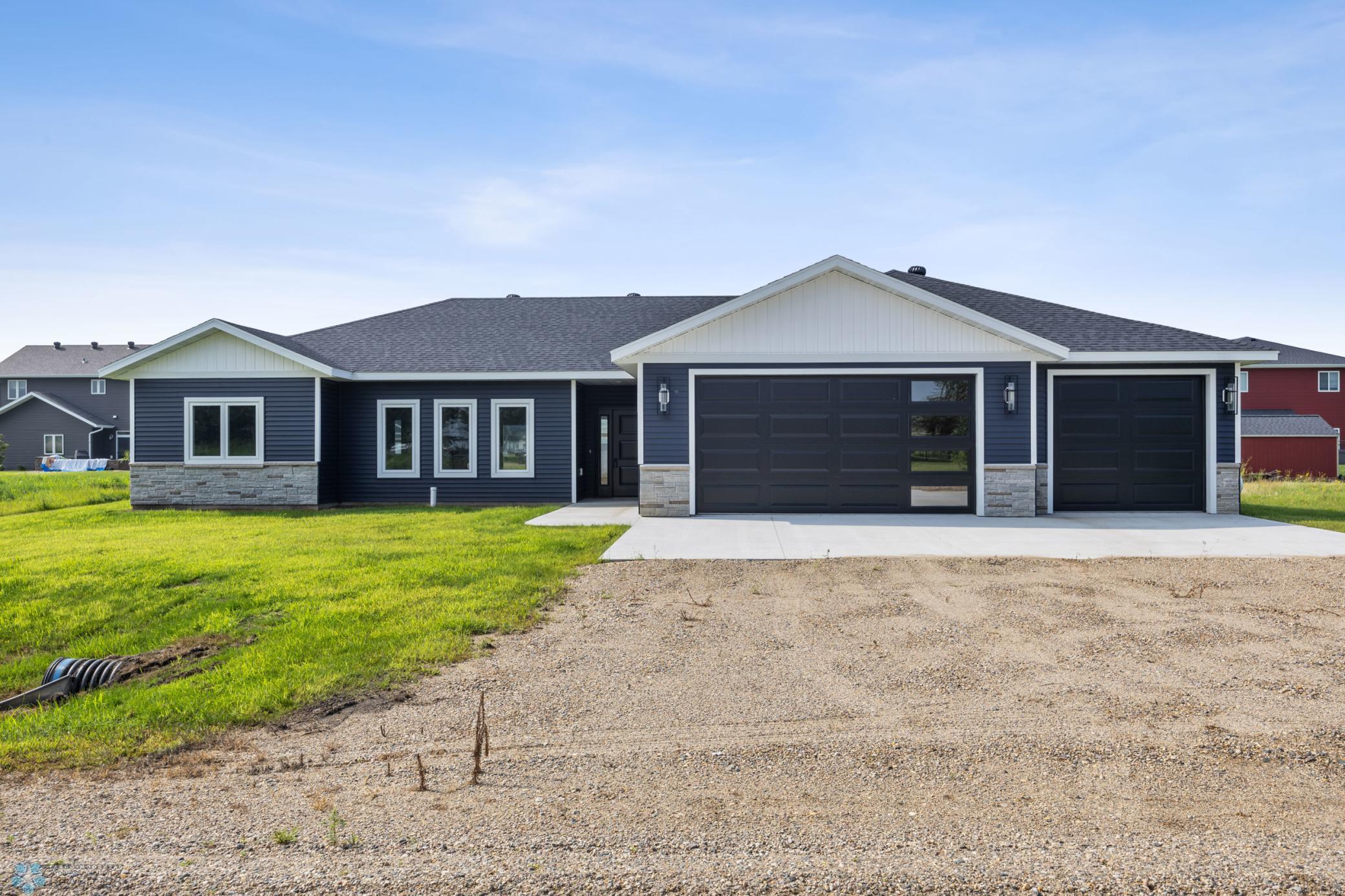 301 Pine Drive Hankinson ND 58041