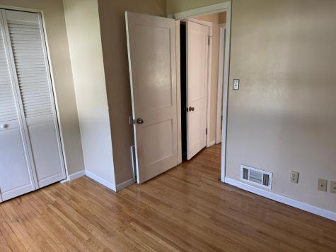1829 Fulham Street Lauderdale MN 55113