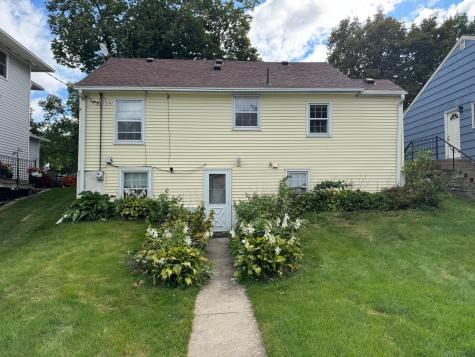1829 Fulham Street Lauderdale MN 55113