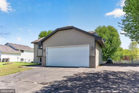 6124 258th Street Wyoming MN 55092