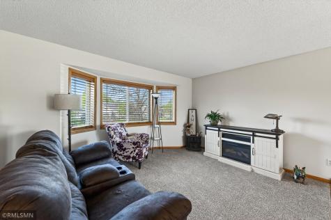 6124 258th Street Wyoming MN 55092