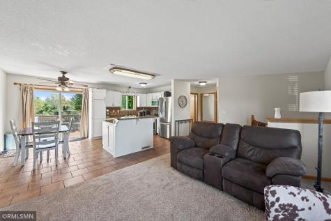 6124 258th Street Wyoming MN 55092