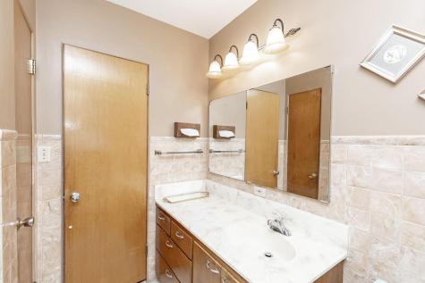 515 3rd Street SE Valley City ND 58072