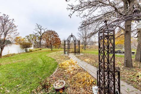 515 3rd Street SE Valley City ND 58072