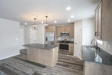 8072 Goldfinch Drive Horace ND 58047