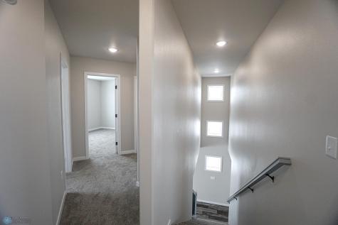 8072 Goldfinch Drive Horace ND 58047