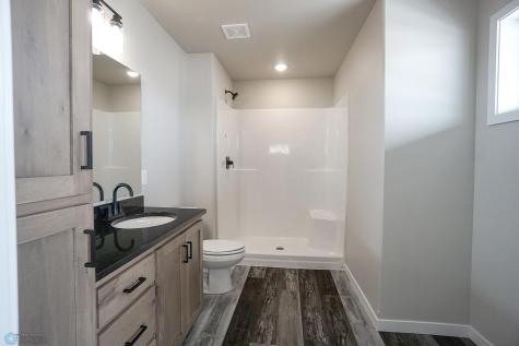 8072 Goldfinch Drive Horace ND 58047