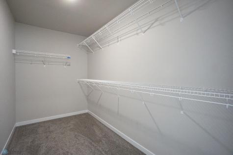 8072 Goldfinch Drive Horace ND 58047