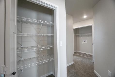 8072 Goldfinch Drive Horace ND 58047