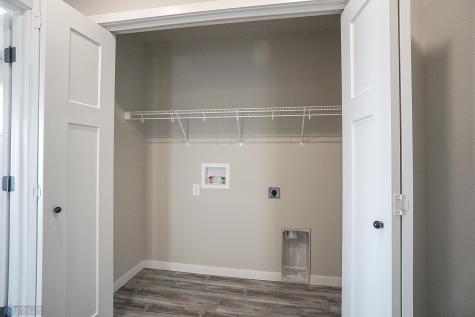 8072 Goldfinch Drive Horace ND 58047