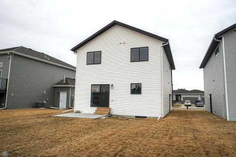 8072 Goldfinch Drive Horace ND 58047
