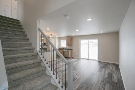 8072 Goldfinch Drive Horace ND 58047