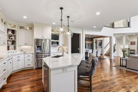 5990 Black Oaks Lane N Plymouth MN 55446