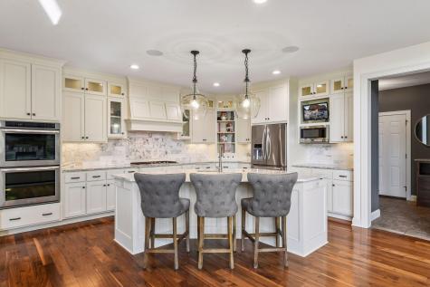 5990 Black Oaks Lane N Plymouth MN 55446