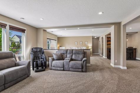 5990 Black Oaks Lane N Plymouth MN 55446
