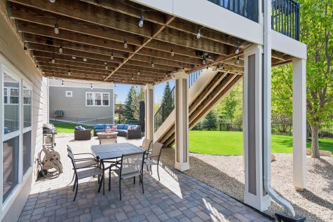 5990 Black Oaks Lane N Plymouth MN 55446