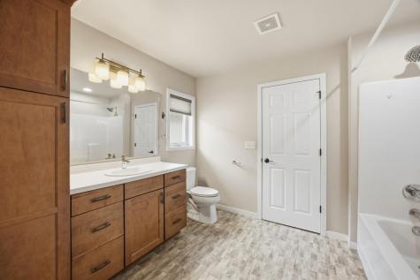 1106 Eaglewood Avenue West Fargo ND 58078