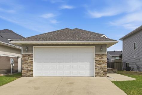 1106 Eaglewood Avenue West Fargo ND 58078