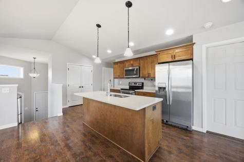 1106 Eaglewood Avenue West Fargo ND 58078
