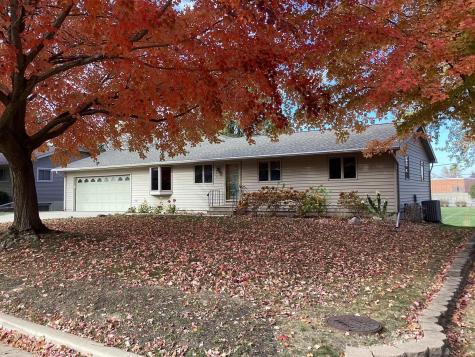 1704 Plainview Lane Albert Lea MN 56007