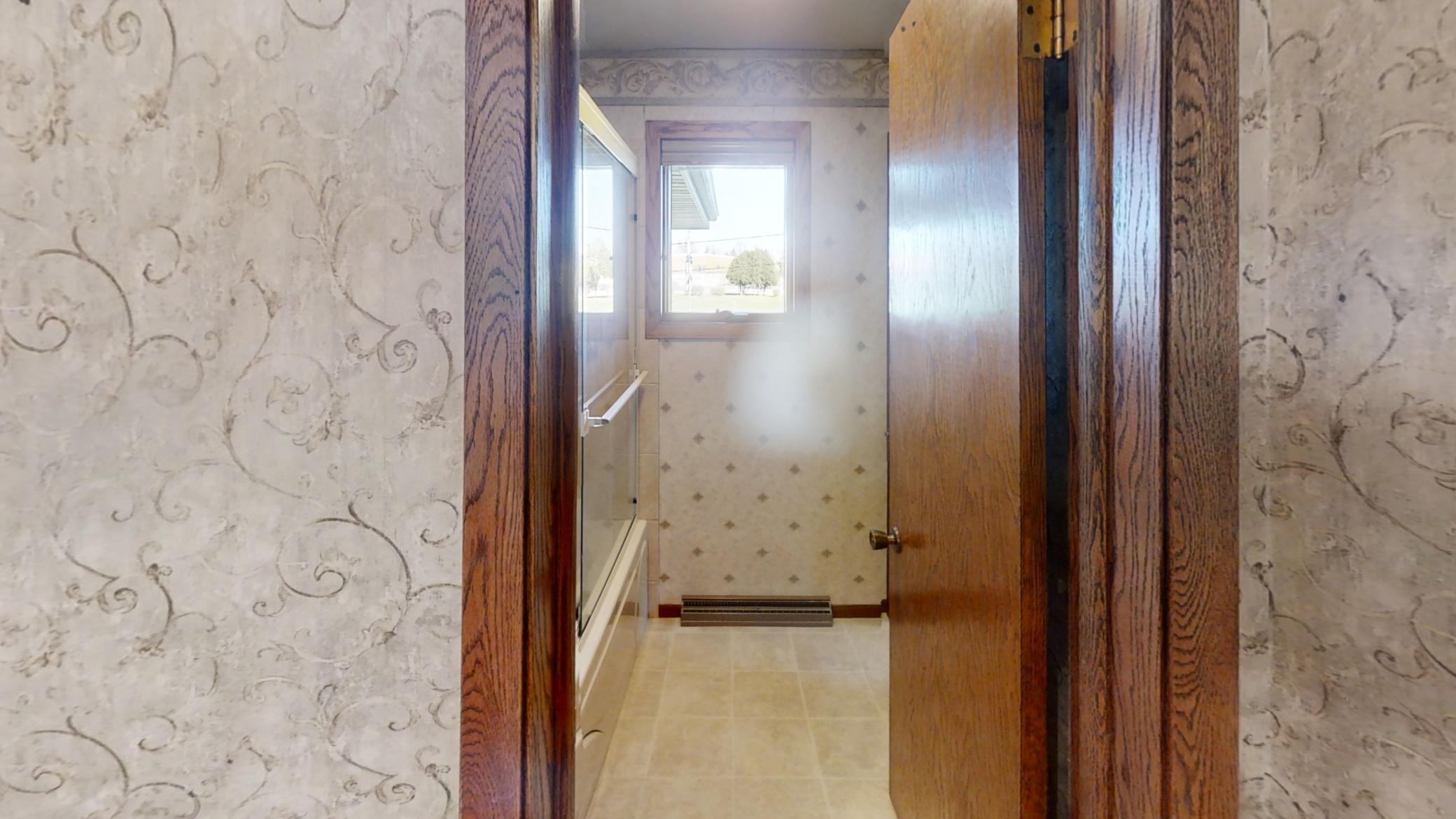 1704 Plainview Lane Albert Lea MN 56007