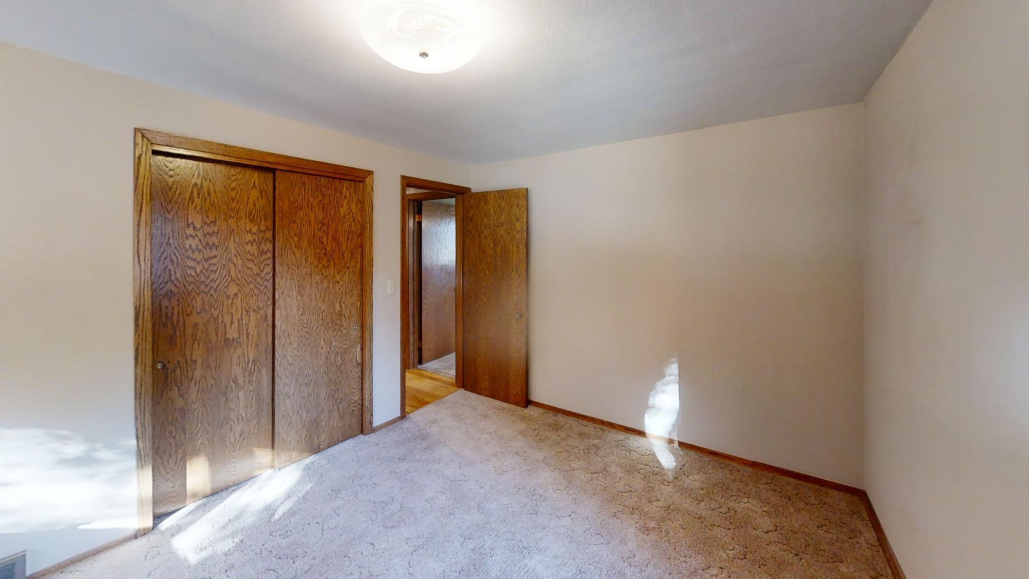 1704 Plainview Lane Albert Lea MN 56007