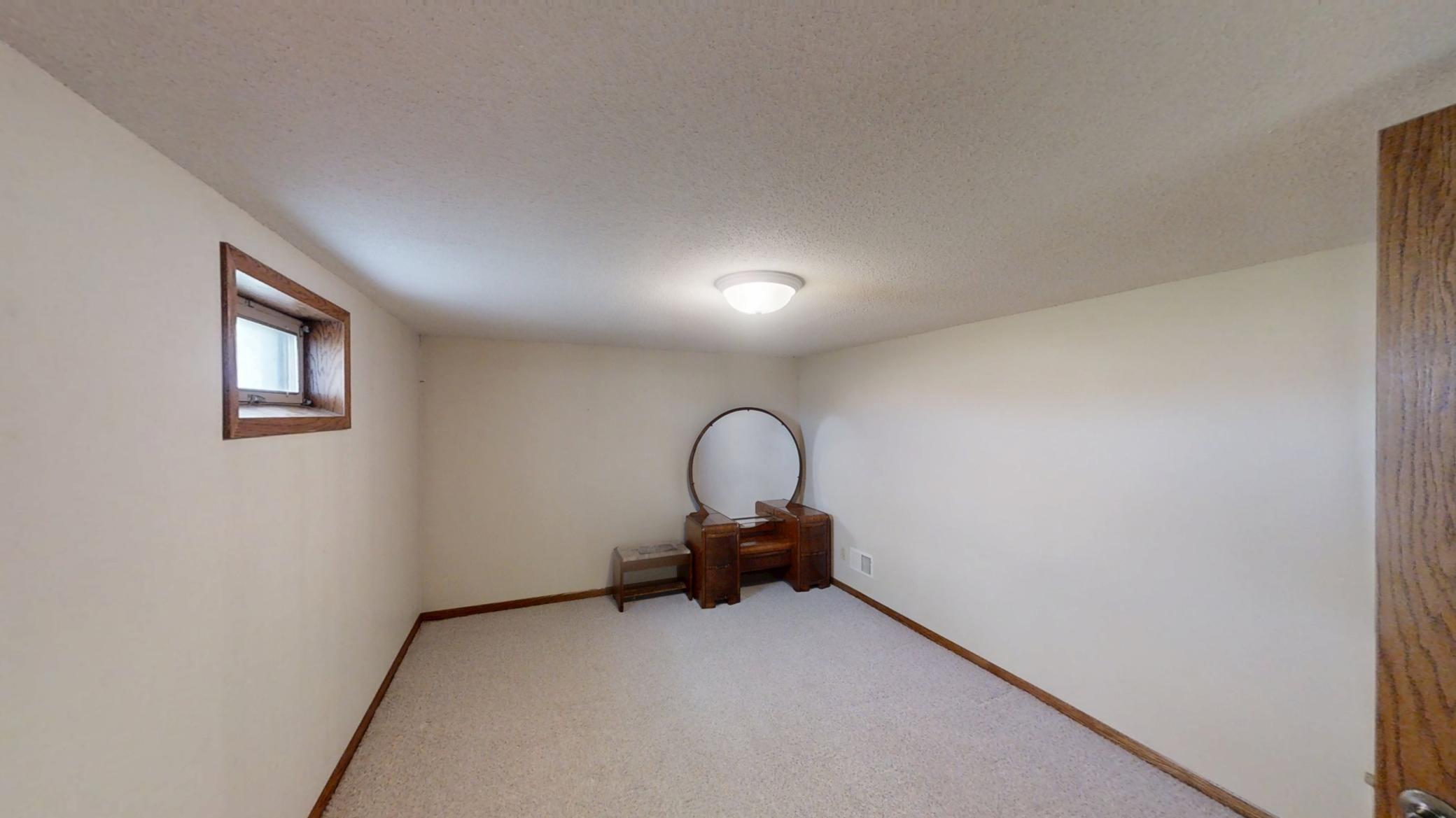 1704 Plainview Lane Albert Lea MN 56007