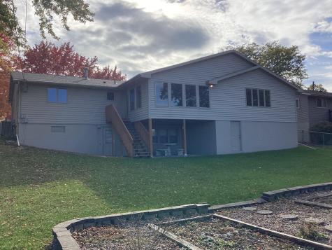 1704 Plainview Lane Albert Lea MN 56007