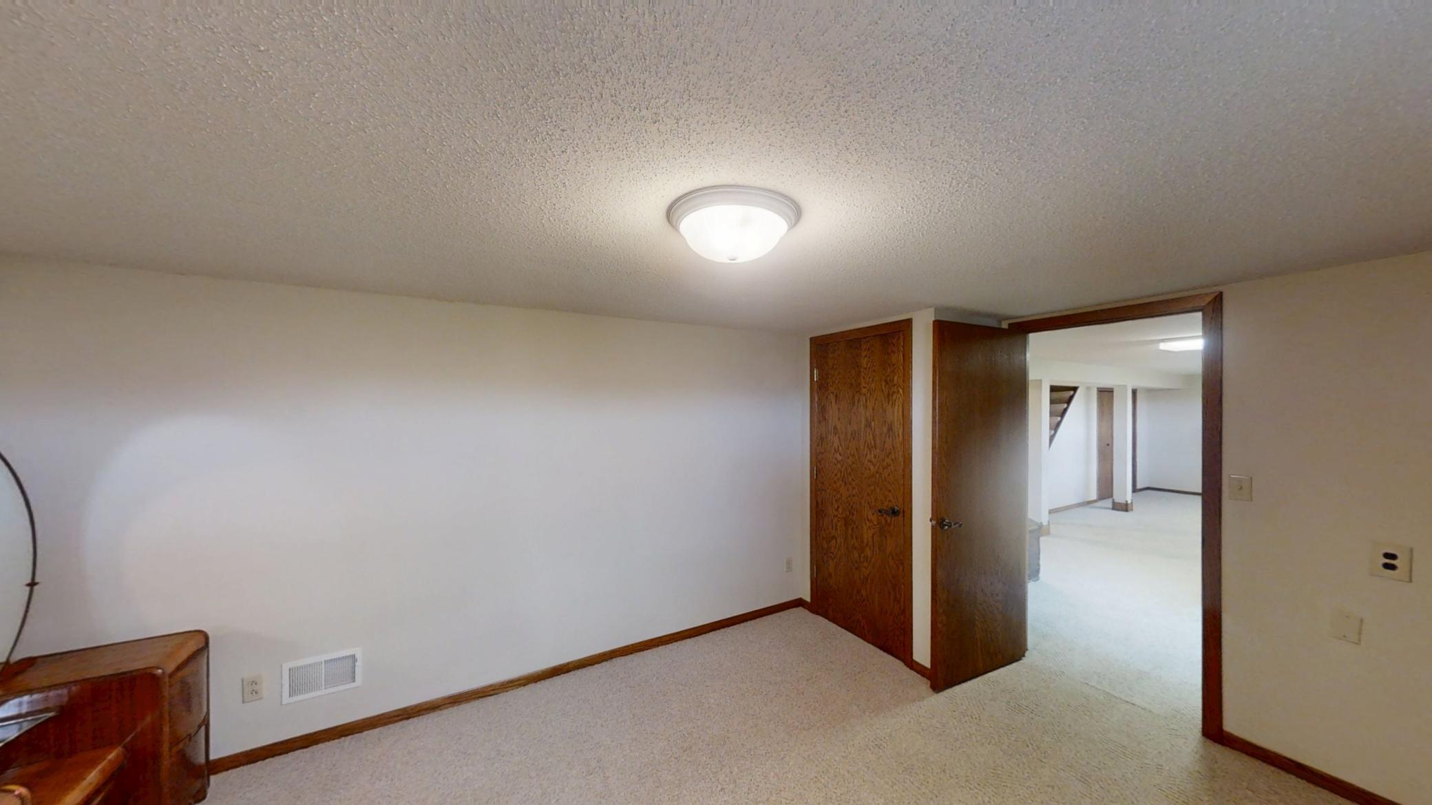 1704 Plainview Lane Albert Lea MN 56007