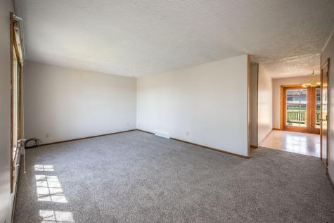 1721 Bantom Place Worthington MN 56187