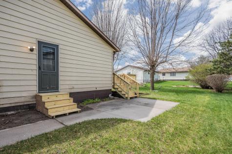 1721 Bantom Place Worthington MN 56187