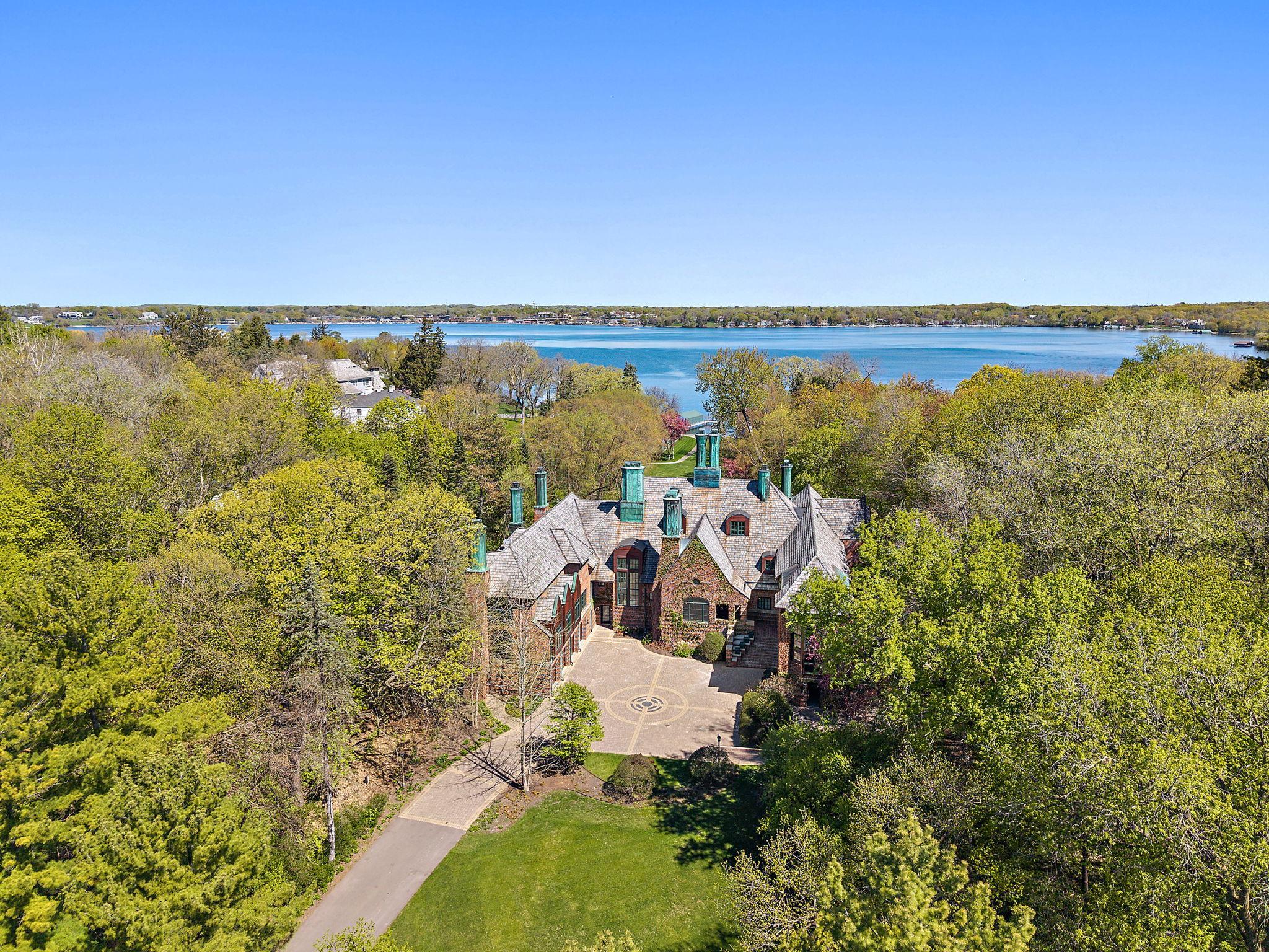 17950 Breezy Point Road Woodland MN 55391