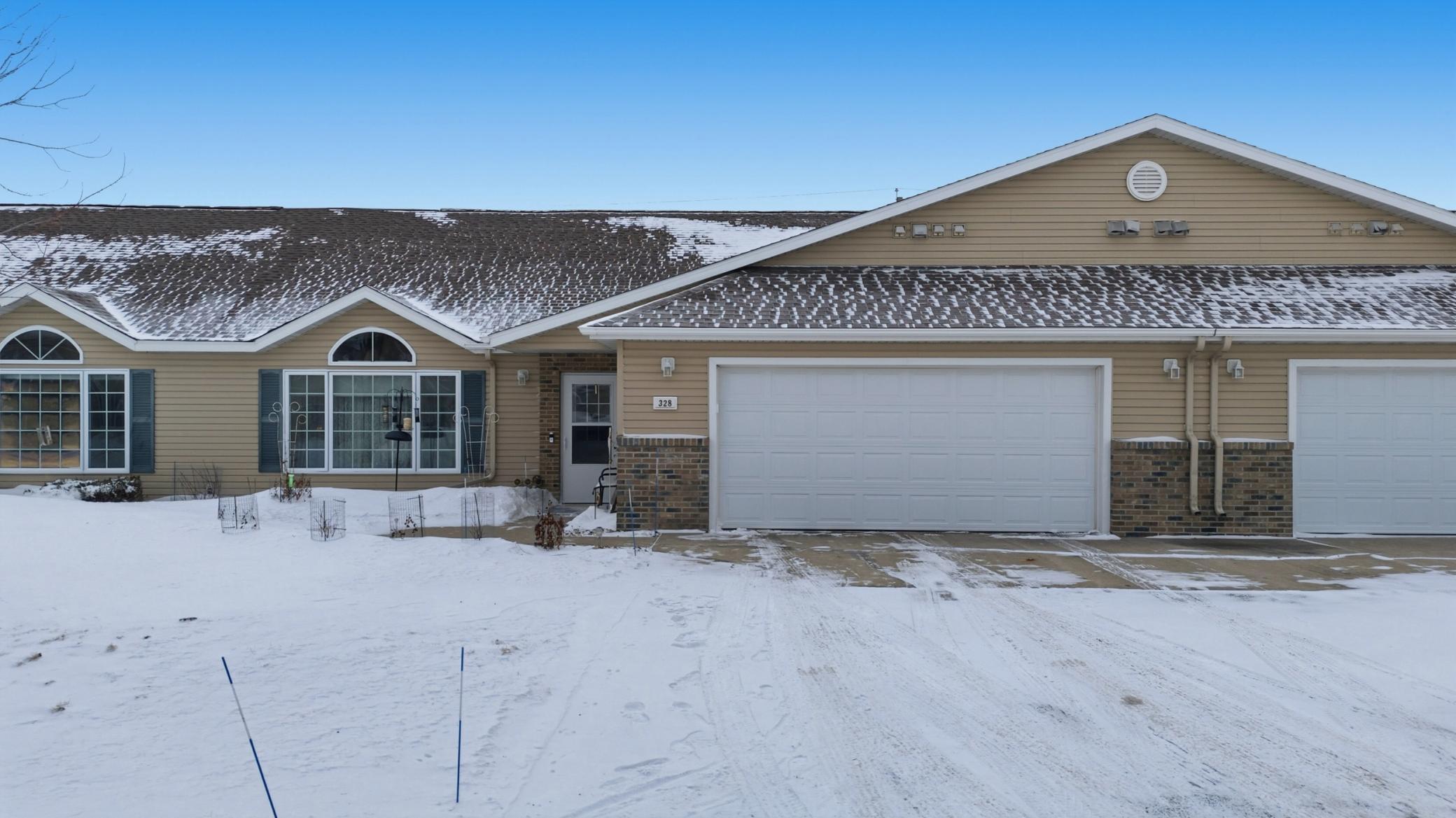 328 30th Street N Moorhead MN 56560