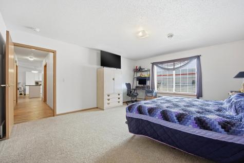 328 30th Street N Moorhead MN 56560