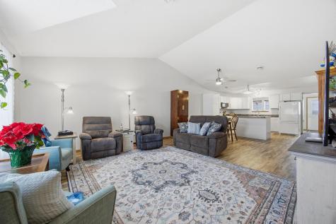 328 30th Street N Moorhead MN 56560