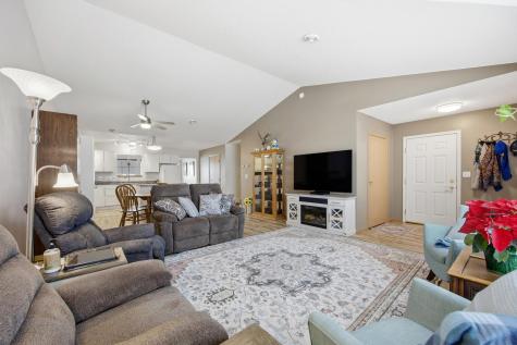 328 30th Street N Moorhead MN 56560