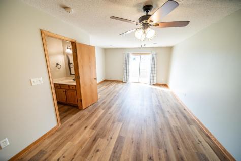 562 Pointe Ct SW Rochester MN 55902