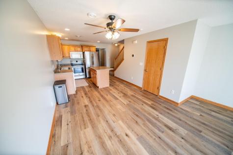 562 Pointe Ct SW Rochester MN 55902