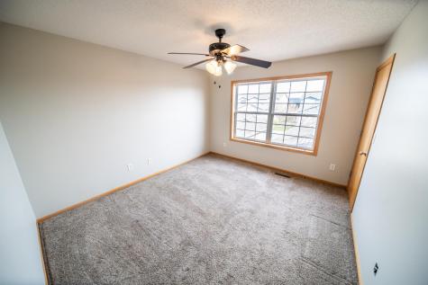562 Pointe Ct SW Rochester MN 55902
