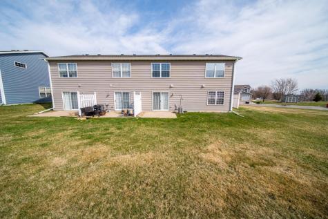 562 Pointe Ct SW Rochester MN 55902