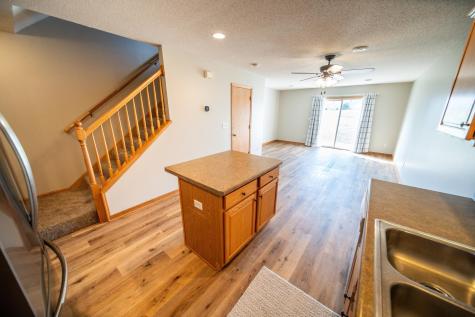 562 Pointe Ct SW Rochester MN 55902