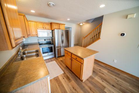 562 Pointe Ct SW Rochester MN 55902