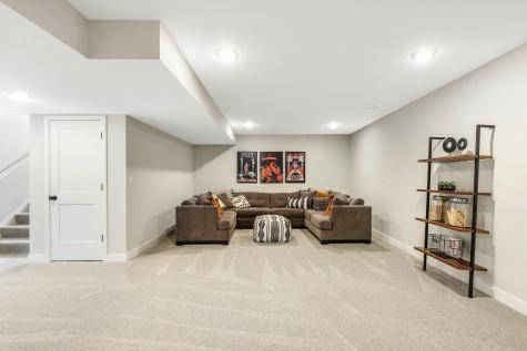 7624 22nd Avenue E Shakopee MN 55379