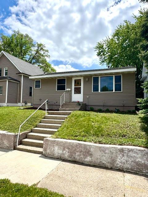206 Elm Avenue SE Montgomery MN 56069