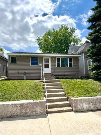 206 Elm Avenue SE Montgomery MN 56069