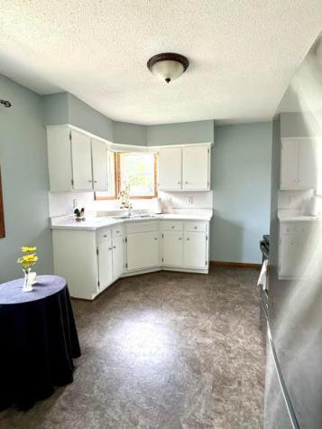 206 Elm Avenue SE Montgomery MN 56069